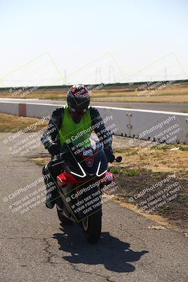 media/May-28-2023-Lets Ride (Sun) [[7acf226b67]]/Around the Pits/